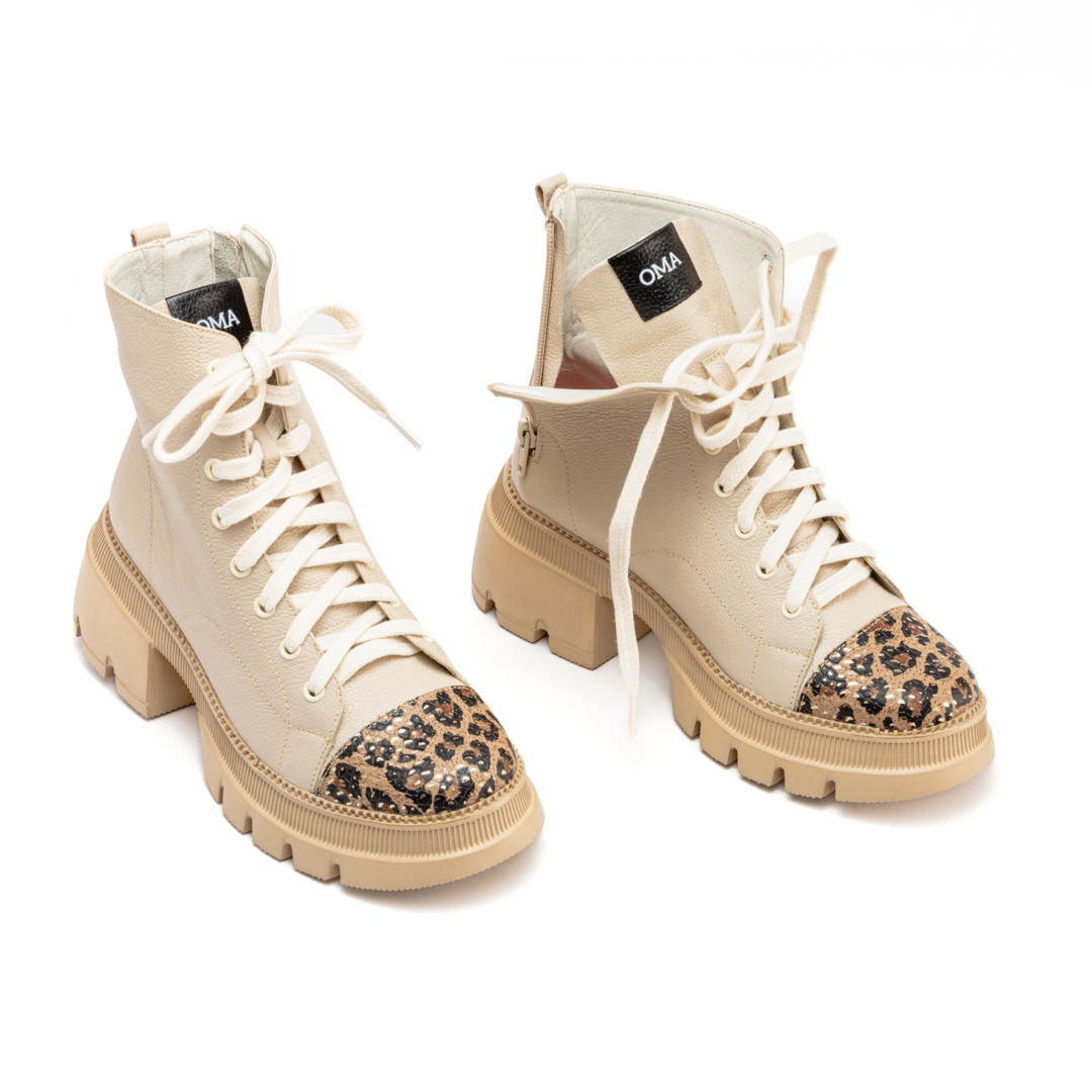 Bota Beige punta animal print - Imagen 3